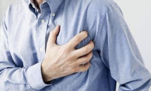 أعراض غير متوقعة للنوبة القلبية.. بين آلام المعدة وتوهّم السكتة الدماغية