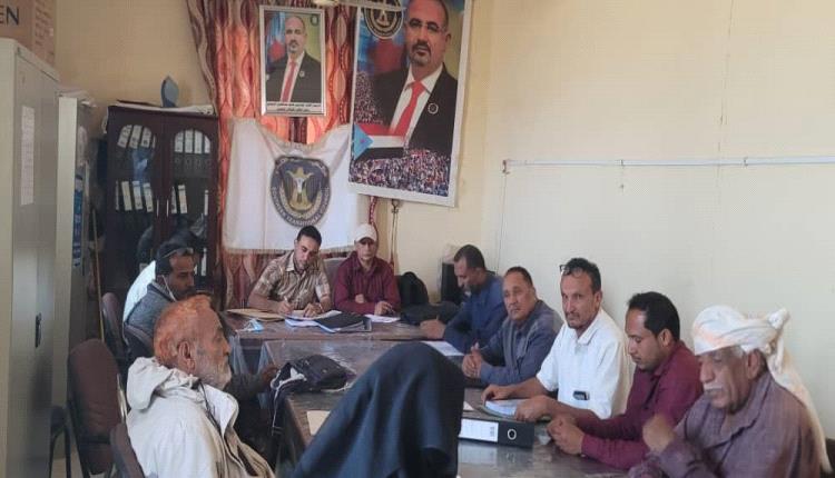 تنفيذية الحُصين تعقد اجتماعها الدوري وتناقش تقييم أداء أقسامها
