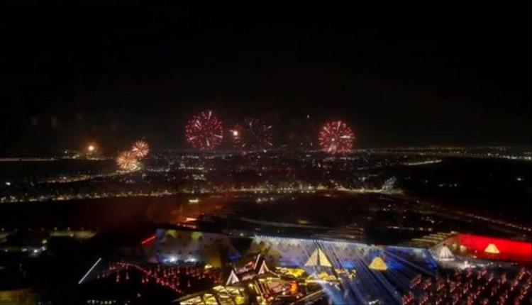 سماء القاهرة تتزين بالألعاب النـ.ـارية في حفل افتتاح المتحف المصري الكبير