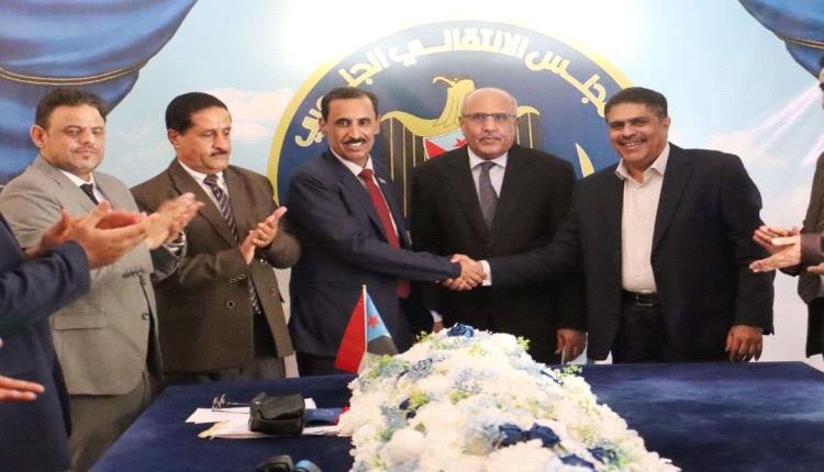 بحضور الكثيري.. إتمام مراسم التسليم والاستلام لقيادة انتقالي حضرموت