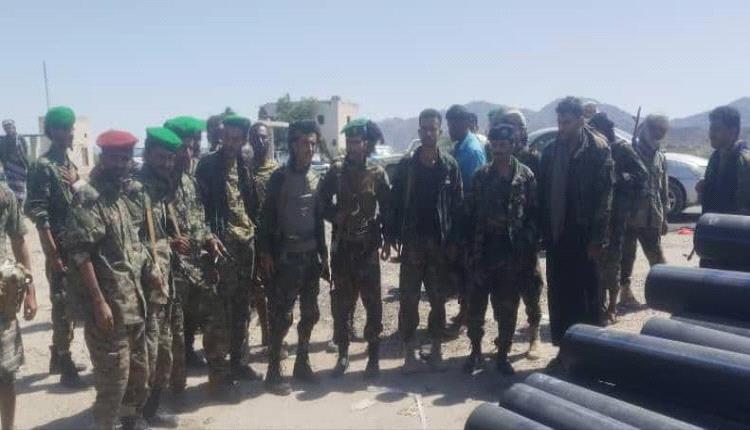 قائد الكتيبة الثانية تدخل سريع الحنشي يستلم رسمياً نقطة الفيض في المنطقة الوسطى بأبين