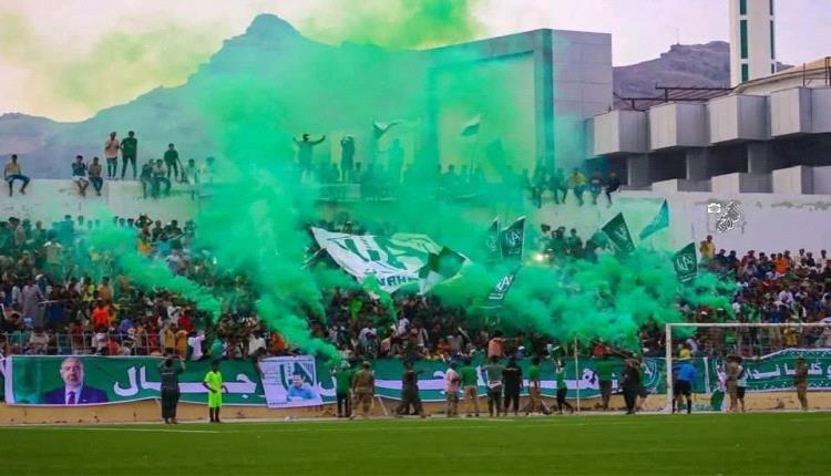 محافظ عدن يهنئ نادي وحدة عدن بالتتويج بدوري عدن الممتاز 