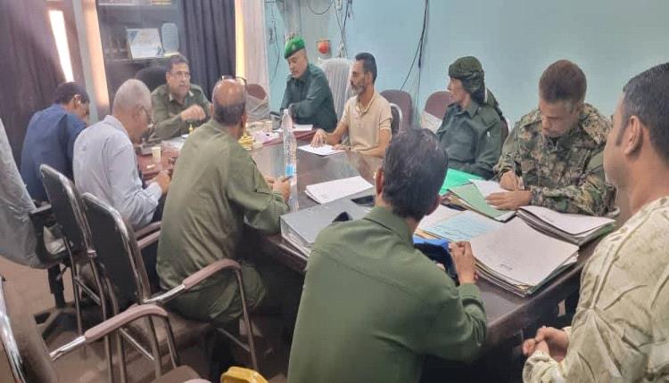 لجنة الإشراف العام تواصل نزولها الميداني ضمن البرنامج الأمني المكثف في العاصمة عدن