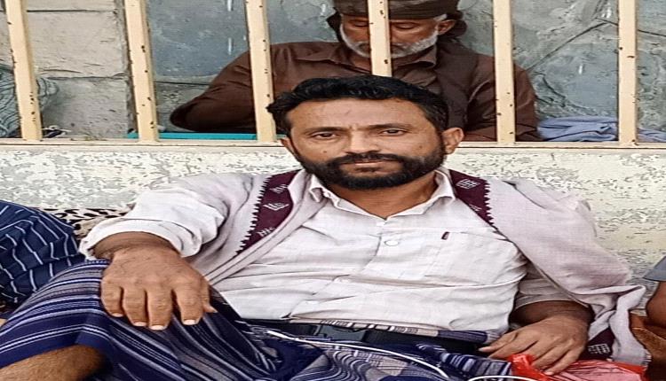 شيخ مشايخ الحواشب يقدم واجب العزاء لأسرة الفقيد القاضي خالد محسن علي الحاج