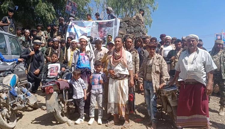 الضالع: وقفة احتجاجية تطالب النيابة بسرعة استكمال ملف قضية الجندي نوح عبدالهادي