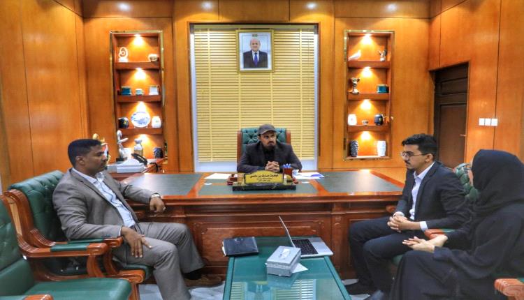 بن ماضي يطلع على تحضيرات مؤسسة حضرموت للثقافة للبدء بمشروع المساحة الإبداعية "منطقة الفنون"
