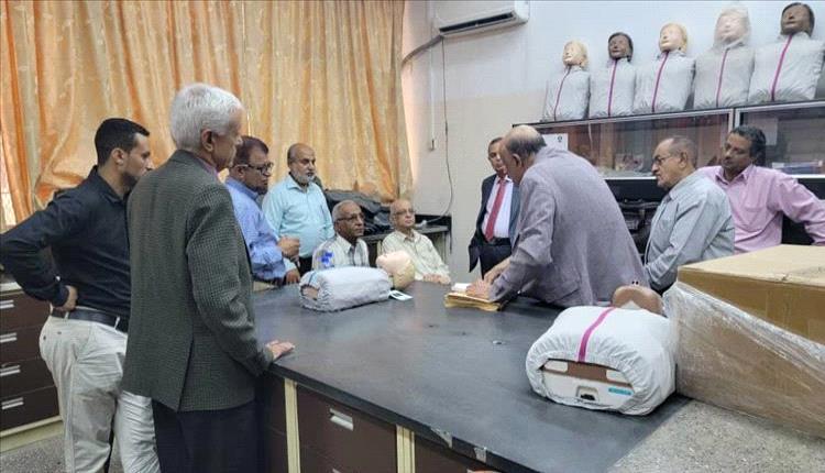 نجاح لافت في امتحانات الماجستير المهني بجراحة الأوعية الدموية بعدن بنسبة تجاوزت 83%

