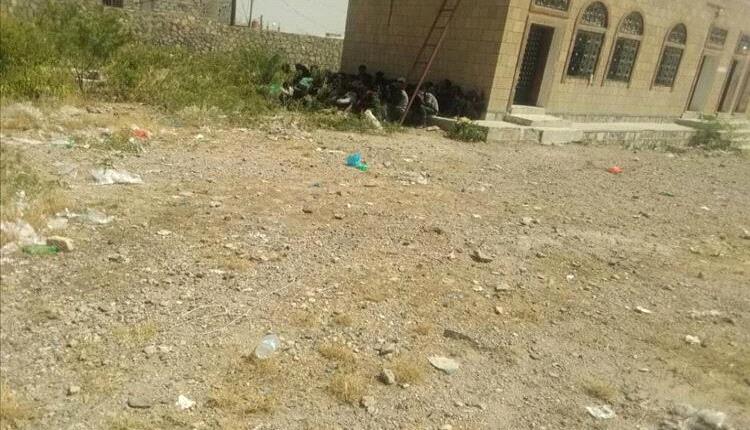 لودر: حملة أمنية تُطيح بشبكة تهريب وتحرّر 200 مهاجر غير شرعي

