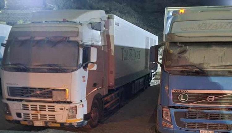 مليش،،يا الحو،،ثي تحتجز شاحنات عصائر سعودية في منفذ عفار منذ شهرين
