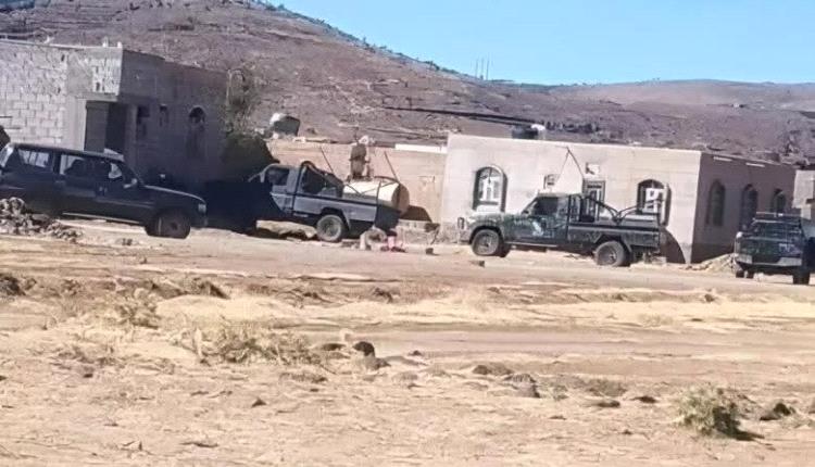 مليـ.ـشيا الحـ.ـوثي تفرض حصاراً على قرية آل قباص في الجوف 