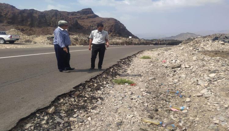 بتوجيهات وزير الأشغال… دراسة عاجلة لمعالجة المنعطفات الخطرة في طريق العرقوب بأبين