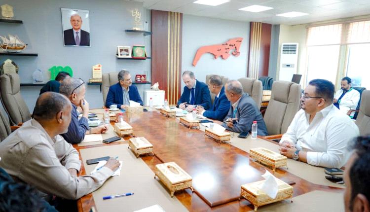 لملس يناقش مع “اليونبس” سير عمل مشروع خط الخمسين ومعالجة طفح المجاري