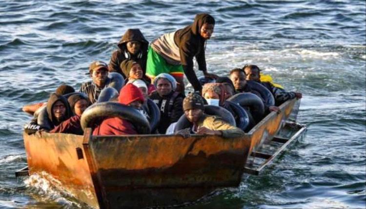 مصـ.ـرع 4 أشخاص جراء انقلاب قاربي مهاجرين قبالة سواحل ليبيا