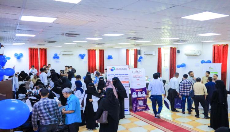 مستشفى عدن الألماني الدولي ينفذ مخيمًا طبيًا مجانيًا لمرضى السكري في اليوم العالمي للسكري
