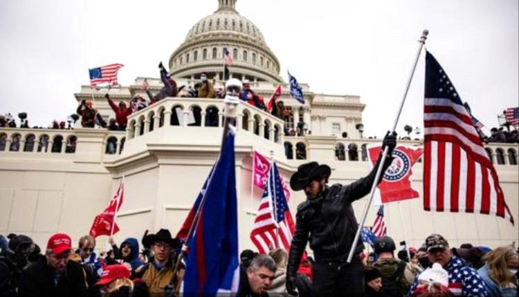 مجدداً.. ترامب يعفو عن أحد منفذي هجـ.ـوم الكابيتول