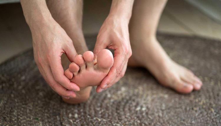 تغيرات صغيرة في القدمين قد تكشف أمراضا خطيرة