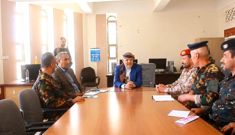 محافظ تعز: الحملة الأمنية تُفشل مخططاً إر،،هابياً وتُطيح بعشرات المتورطين في التربة
