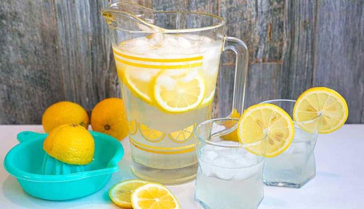 ماذا سيحدث لجسمك إذا شربت ماء الليمون لمدة 30 يوما؟