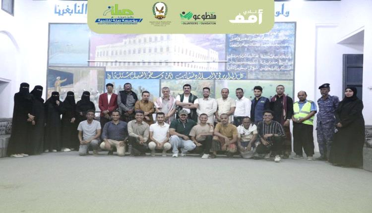 نادي أفق التطوعي ينفّذ تجربة توعوية نادرة على مستوى اليمن عبر باص النجار ضمن حملة نقطة تحول لمكافحة الـ.ـقات والمخـ.ـدرات