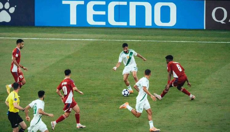 على طريقة فينيسيوس.. نجم الأهلي السعودي يعترض على استبداله أمام الشارقة 