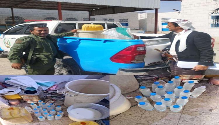 شرطة شبوة تضبط مصنع خمـ.ـر محلي في مدينة عتق
