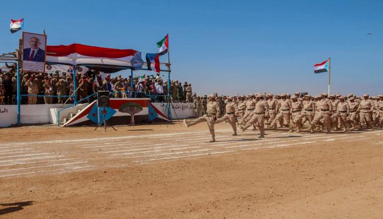 عرض عسكري مهيب بحفل تخرج الدفعة الأولى لمحور سقطرى