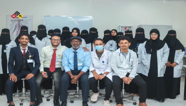 قسم العلوم الصحية التطبيقية بالجامعة الألمانية الدولية – عدن يقيم معرضًا بصريًّا علميًّا 