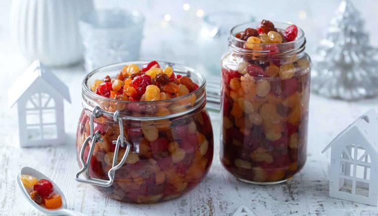 فوائد للزبيب المنقوع تجعل منه وجبتك الصحية في الشتاء