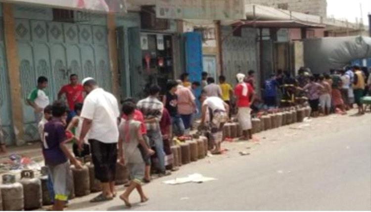 تصاعد أزمة الغاز في تعز.. اتهامات بالفـ.ـساد ونهب حصص المواطنين