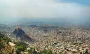 طقس متباين بين حر الساحل وصقيع الجبال والصحارى

