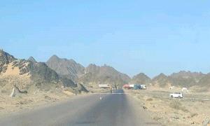 انسحاب أول نقطة تابعة لقيادة الهضبة بغرب المكلا بعد فرار قائدها