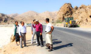 مدير عام بروم ميفع يتفقد أعمال صيانة وردميات حواف الخط الدولي موقع الرضم - الشقين