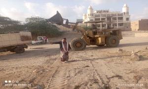 صندوق النظافة بأحور ينفّذ حملة شاملة في مجمع سوق الخضار والسمك والقات