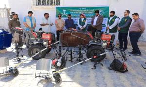 مركز الملك سلمان للإغاثة يدشّن تسليم آلات ومعدات زراعية بمحافظة المهرة