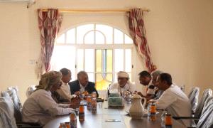 فريق التوجيه والرقابة الرئاسي يلتقي الهيئة التنفيذية للمجلس العام لأبناء المهرة وسقطرى