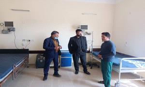 وكيل محافظة الضالع لشؤون المديريات يزور مستشفى حكولة العام ويشيد بالكادر الاداري والطبي