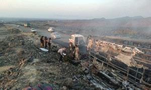 فاجعة مروعة في أبين.. احتراق حافلة ركاب بعد اصطدامها بسيارة في طريق العرقوب

