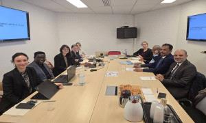 وفد يمني يبحث مع فرنسا تعزيز إدارة المصايد وتنمية الاستزراع السمكي

