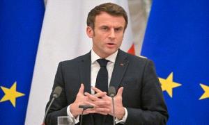 زعيم حـ.ـزب فرنسي يدعو لإقالة ماكرون