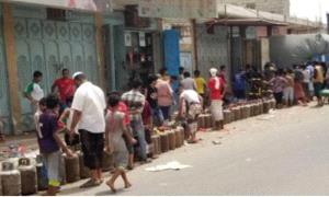 تصاعد أزمة الغاز في تعز.. اتهامات بالفـ.ـساد ونهب حصص المواطنين