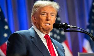 ترامب يتحدث عن سبب يحد من فعالية جهوده لتسوية النزاع في أوكر،،انيا