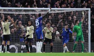 أكثر 3 نجوم فجّروا غضب جماهير برشلونة في لقاء تشيلسي