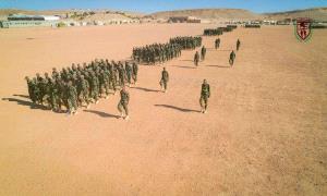 قوات دفاع شبوة تحتفل بتخريج اللواء الثامن وتستعرض جاهزيته القتالية
