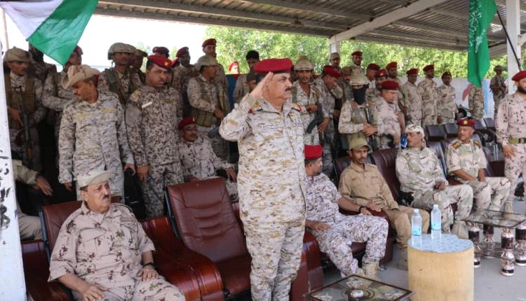 الفريق الركن د. محسن الداعري يتفقد جاهزية اللواء الخامس للدعم والإسناد ويشهد عرضًا عسكريًا مهيبًا في ردفان