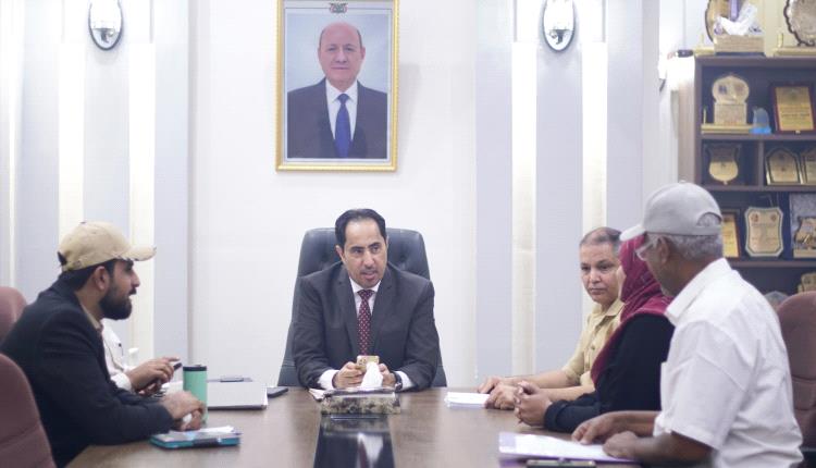 وزير الشباب والرياضة يوجه بسرعة إنجاز مراجعة وطباعة كتاب "أوراق كشفية من تاريخ الكشافة اليمنية" 
