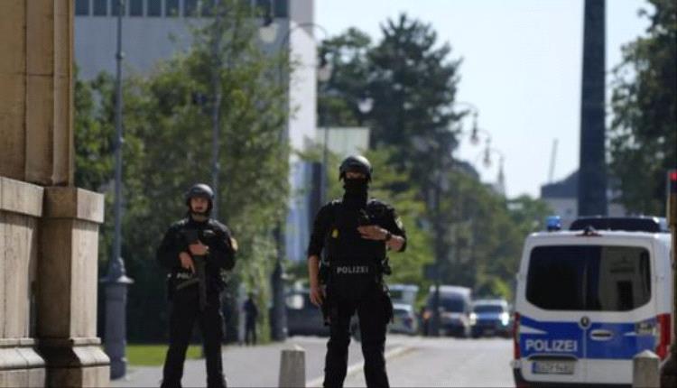 الشرطة الألمانية: إصـ.ـابة عمدة مدينة هيرديكه بجروح خطيرة جراء حادث طعـ.ـن