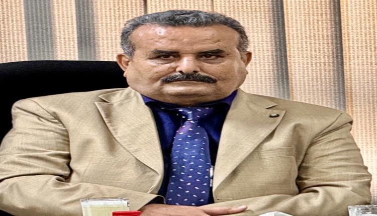 مدير عام مطار عدن الدولي يبارك للقيادة السياسية وعمال وموظفو المطار بذكرى أكتوبر المجيد