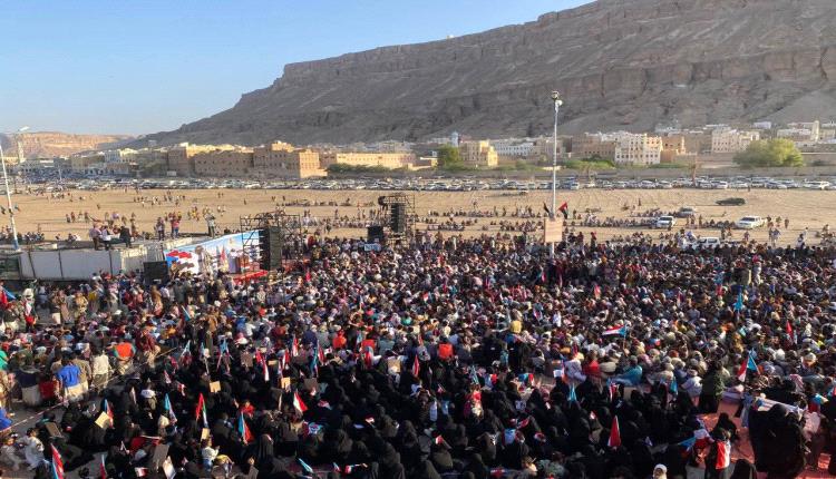 شبام تحتفي بذكرى ثورة 14 أكتوبر المجيدة بمشاركة واسعة من أبناء حضرموت