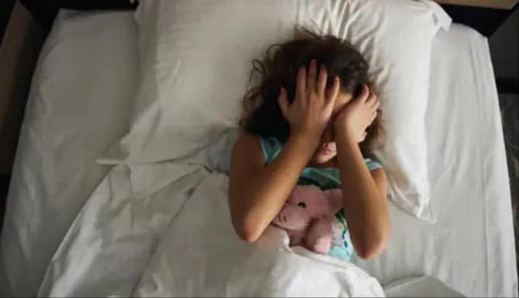 كيف تـ.ـهدد اضطرابات النوم التوازن النفسي للأطفال؟
