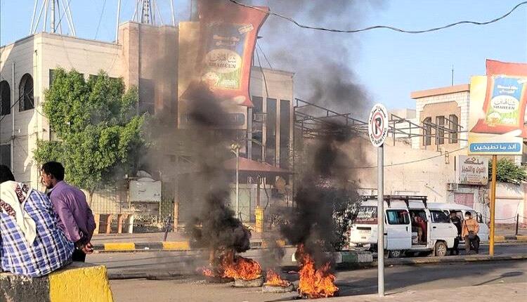 الشيخ عثمان تشهد احتجاجات ضد أزمة الكهرباء المستمرة في عدن
